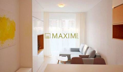 Ponúkame na predaj 2-izbový byt na ulici Zuzany Chalupovej 