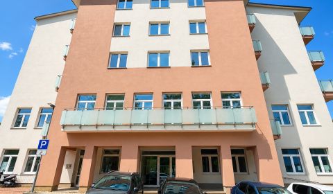  3-izbový byt s balkónom  90 m2 na predaj, novostavba, Zvolen