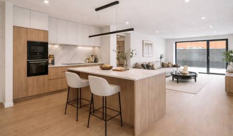 Na predaj 4-izb. rodinný dom v štvordome, Šaľa