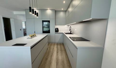 NA PREDAJ 4 izbový rodinný dom Štitáre NITRA