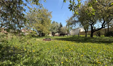 IBA U NÁS! Na predaj stavebný pozemok 849 m² | Trenč. Biskupice