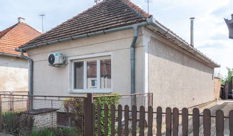 Na predaj RD i1 v obci Kostolný Sek - Šurany
