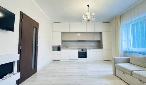 A-W REAL | KOMPLETNE PREROBENÝ RODINNÝ DOM NA PREDAJ V KĽUDNEJ ČASTI M