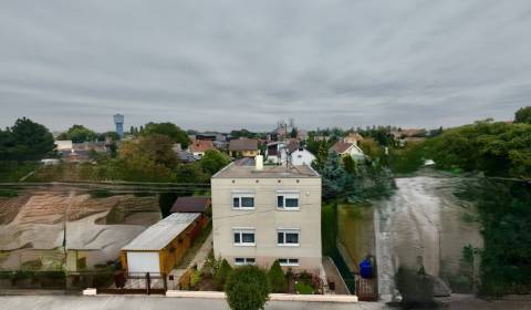 Rodinný dom blízko centra mesta .