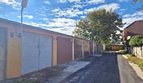 REZERVOVANÉ! Murovaná garáž