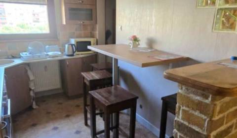 Na prenájom 3-izbový zariadený byt - Dunajská Streda