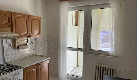 Prenájom 3 izbového bytu -Dunajská Streda