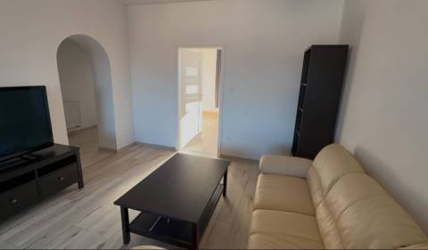 Prenájom 2-izbového bytu, Dunajská Streda