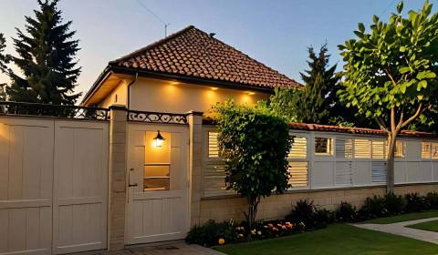 ☎️ 0918197701- Na predaj starší rodinný dom vhodný na kompletnú presta