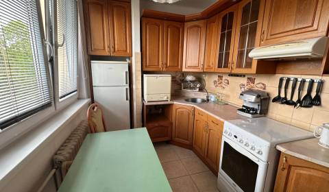 Na predaj 3-izbový byt Levice, 62m2