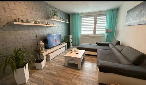 Na predaj 4i byt Levice