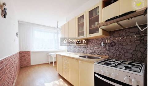 Predaj, dvojizbový byt Nové Zámky, priestranný, pôvo...