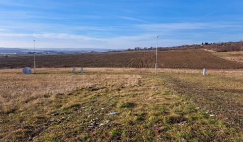 Stavebný pozemok 601 m2 v Štitároch