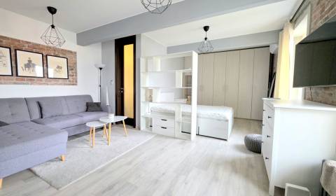MODERNÝ 1i byt, REKONŠTRUKCIA, VÝHĽAD,BALKÓN, KLÍMA, Dostojevského rád