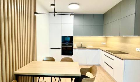 Bory:Na prenájom úplne nový, elegantný 2i byt/eng.text inside