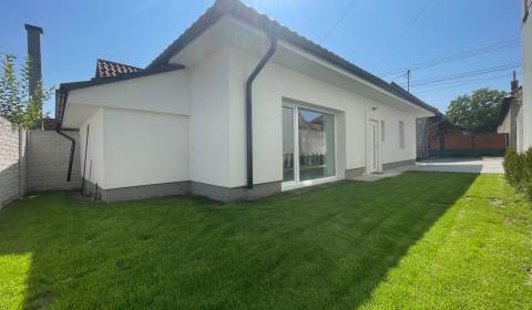Zrekonštruovaný 2-izbový rodinný dom v obci Turčianske Kľačany