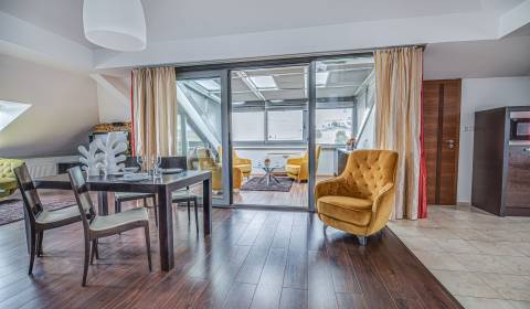 PRENÁJOM - Luxusný veľkometrážny byt - Nitra, CENTRUM