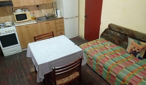 Starší rodinný dom na krásnom veľkom pozemku – skvelá príležitosť!