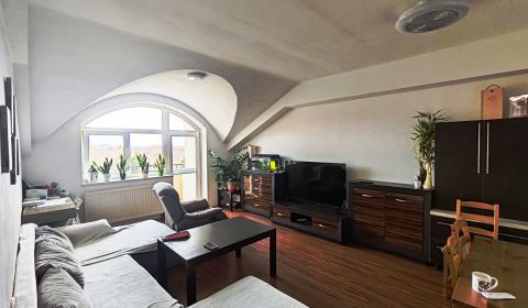 LUXUSNÝ 3izbový byt S BALKÓNOM - SRDCE VRANOVA