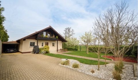 Predaj 5i rodinný dom na slnečnom 1284 m2 pozemku, Bezenye