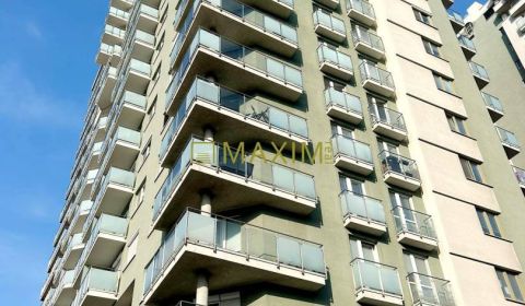 Na skok do centra- 2,5 izb. (75m2) zariadený byt v novostavbe