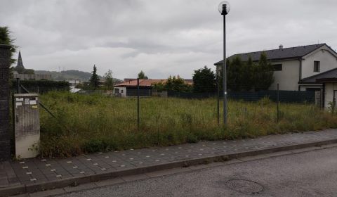 STAVEBNÝ POZEMOK NA PREDAJ (1 198 m²) - LIMBACH