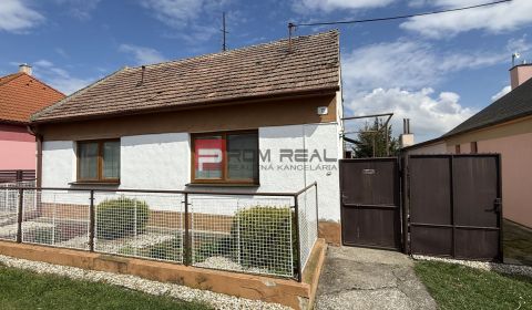 PREDAJ RD dom s potenciálom Suchá nad Parnou