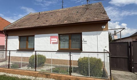 PREDAJ RD dom s potenciálom Suchá nad Parnou