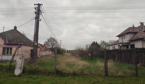 Na predaj stavebný pozemok v Šoporni