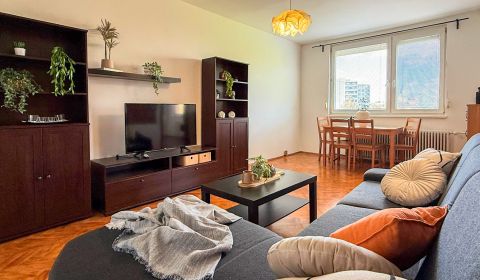 PANORAMATICKÝ 2i BYT S VÝHĽADOM NA HRAD – CHRENOVÁ, TR. A. HLINKU