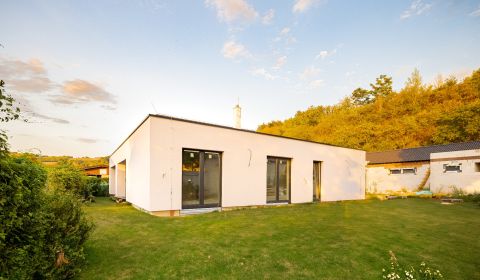 NOVOSTAVBA - 4i RD 110 m² na pozemku 578 m² - Ratnovce