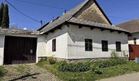 Idylický historický dom vo Vyšnom Medzeve