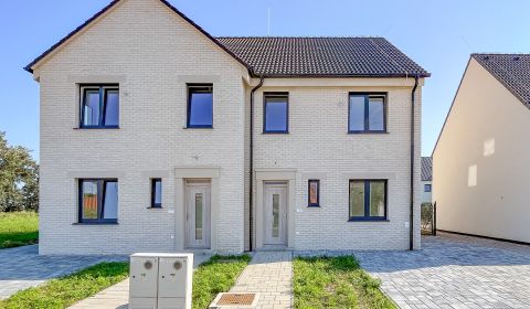 5-izbový dom s predzáhradkou pre rodiny v pokojnej zóne