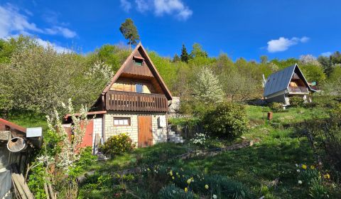 Znížená cena !!!Rekreačná chata v krásnom prostredí – Banská Štiavnica