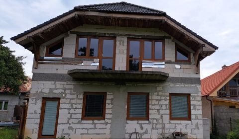 Nitra - Chrenová. 500m2 priestoru na bývanie a podnikanie na predaj