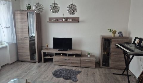 Zrekonštruovaný 3 izbový byt Komárno!