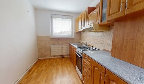 Predané: 3 izbový byt s lodžiou Trnava Okružná