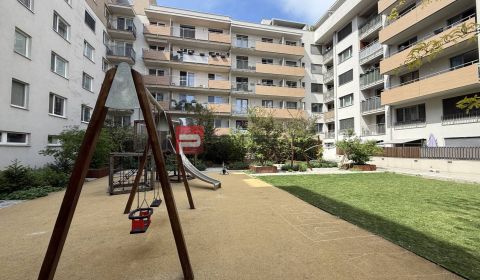 PRENÁJOM 2,5 izbový byt + parking Galvaniho BA Ružinov