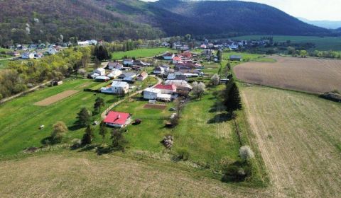 Rozľahlý pozemok 10 688 m² s domčekom na okraji obce - Zubné
