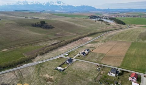 Slnečný stavebný pozemok s výhľadom – Vlková