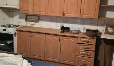 Ponúkame na predaj Rodinný dom 3+1 Dvory nad Žitavou s pozemkom 954m2