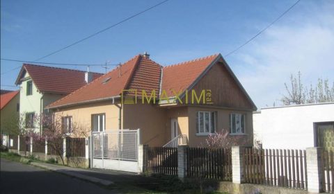 Rodinný dom v Záhorskej Bystrici na ulici Donská