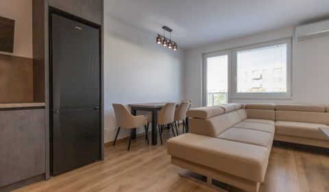 Moderný 2-izbový byt s balkónom, Ovocné sady