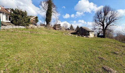 Na predaj slnečný pozemok, 1066 m², rodinný dom (LV),  Lubina