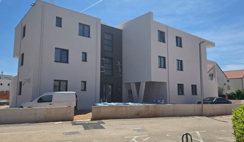CHORVÁTSKO - Moderné apartmány 80 m od mora - SRIMA, VODICE
