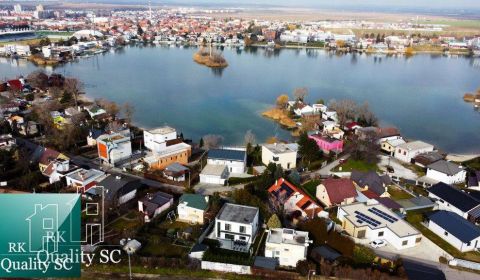 STÁLE NOVÁ CENA - SENEC SLNEČNÉ JAZERÁ JUH – NA PREDAJ – novostavba re