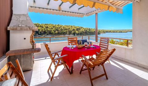Brač(HR) - Apartmány v 1. rade u mora !!!