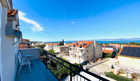 Brač(HR)–Zariadený apartmán 56m2 s výhľadom na more