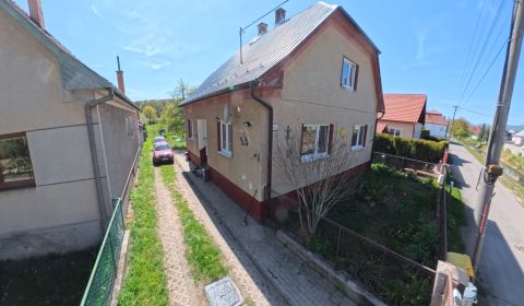 Dobré Reality ponúkajú rodinný dom s veľkou záhradou v obci Svinná 