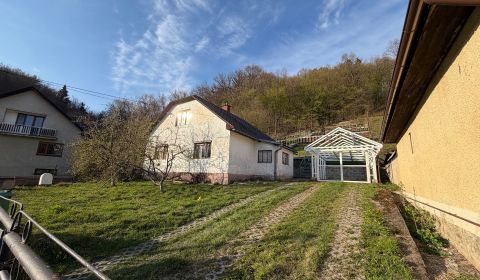 RODINNÝ DOM V PRÍRODE - NA PREDAJ -OBEC ŠTÓS 